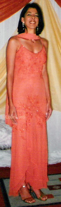 Date this beautiful Brazil girl Rosana from  B5077