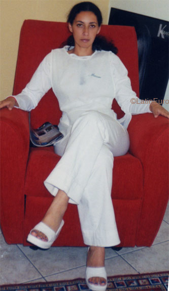 Date this exotic Brazil girl Malu from CURITIBA B5085