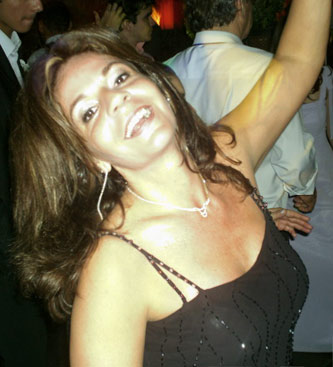 Date this attractive Brazil girl Maria from Brasilia B5091