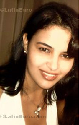 Date this beautiful Brazil girl Kelly from Nova Serrana B511