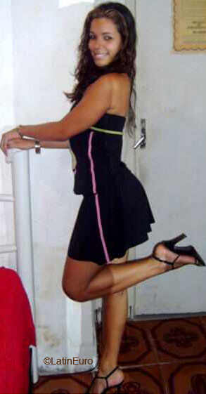 Date this tall Brazil girl Priscila from RIO DE JANEIRO B5183