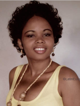 Date this cute Brazil girl Sandra from CHAPADA B5237