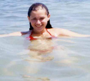 Date this attractive Brazil girl Ana from FORTALEZA B5239