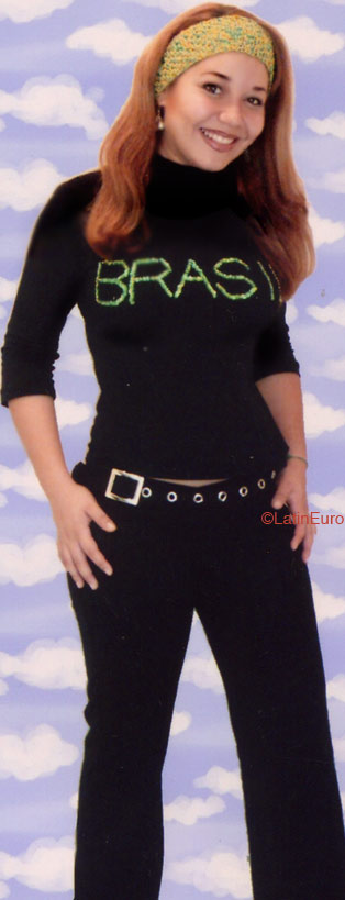 Date this attractive Brazil girl Maria from SALVADOR B5276