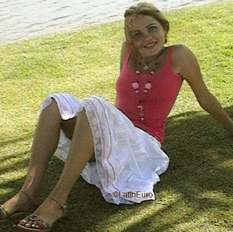 Date this voluptuous Brazil girl Givalda from ARACAJU B5285