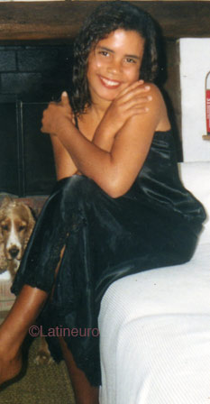 Date this voluptuous Brazil girl Diana from SALVADOR B5287