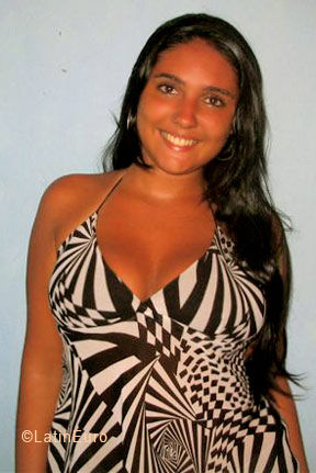 Date this pretty Brazil girl Leilane from SAO SEBASTIAO B5415