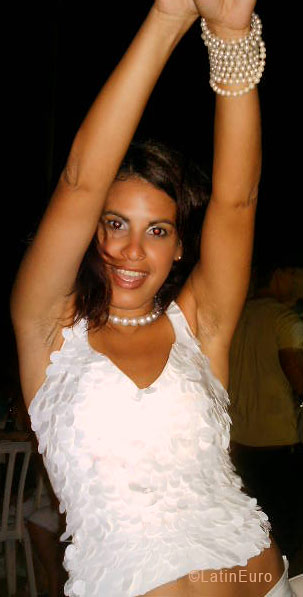 Date this pretty Brazil girl Jussara from RECIFE B5495
