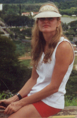 Date this attractive Brazil girl Grace from RIO DE JANEIRO B5568