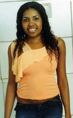 Date this hot Brazil girl Adriana from RECIFE B5590