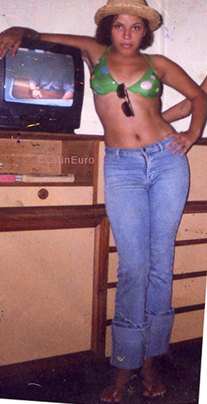 Date this foxy Brazil girl Aline from CONTAGEM B5630