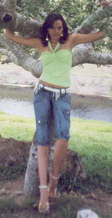 Date this happy Brazil girl Cristiane from SALVADOR B5656