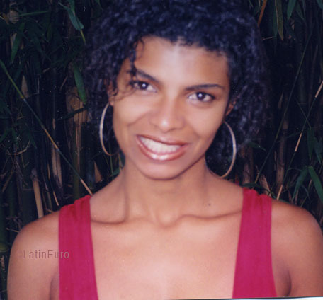 Date this good-looking Brazil girl Sandra from SAO PAULO B5679