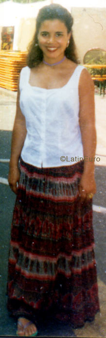 Date this delightful Brazil girl Diana from FEIRA DE SANTANA B5878