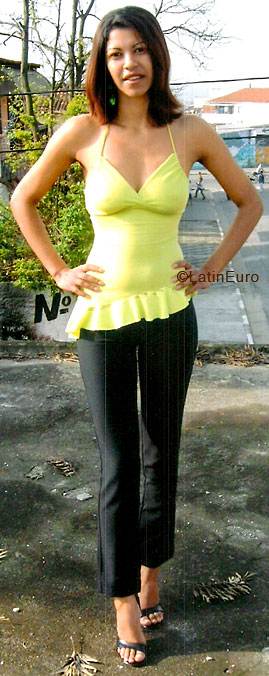 Date this pretty Brazil girl Adriana from ITAIM B5924