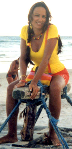 Date this lovely Brazil girl Frilda from PATOS DE MINAS B6161