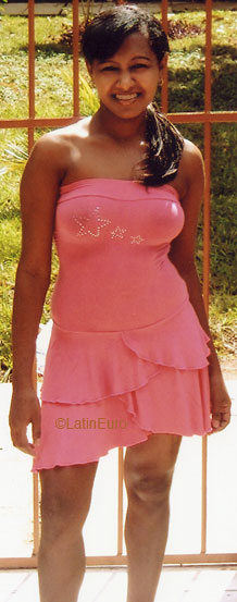 Date this nice looking Brazil girl Benedita from BRASILIA B6203