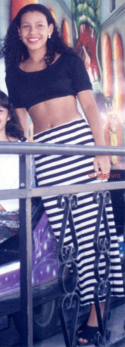 Date this georgeous Brazil girl Ana from RECIFE B6239