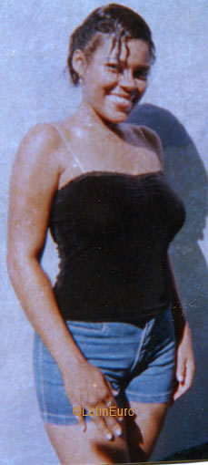 Date this good-looking Brazil girl Greida from SALVADOR B6245