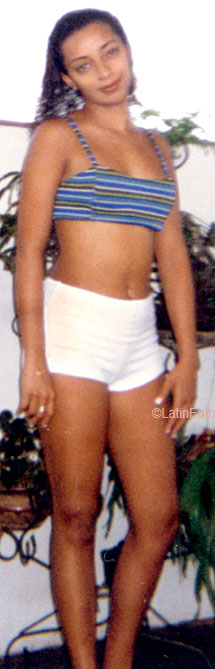 Date this tall Brazil girl Flavia from GOIANIA B6332