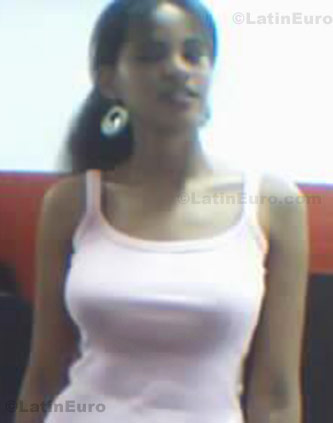 Date this nice looking Brazil girl Ana from Sao Paulo B636