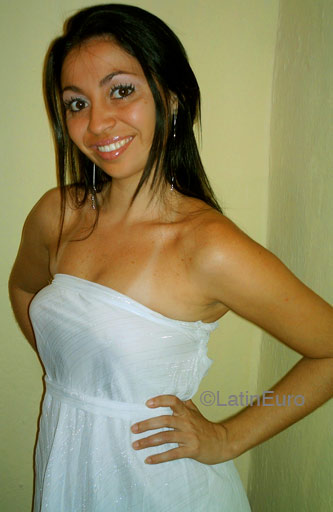 Date this happy Brazil girl Neide from ITOBI B6410