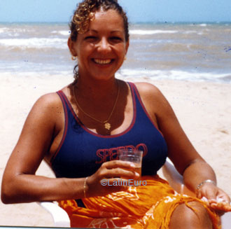 Date this hard body Brazil girl Zenith from VITORIA B6600