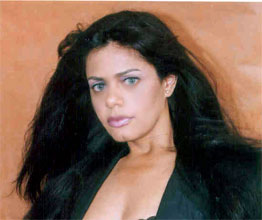 Date this passionate Brazil girl Debora from  B6698