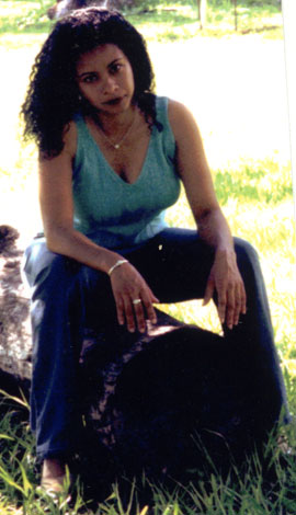 Date this good-looking Brazil girl Silvana from LONDRINA B6703