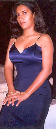 Date this hot Brazil girl Fabiana from JACARAU B6722