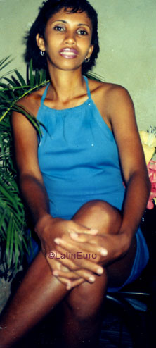 Date this good-looking Brazil girl Iara from RIO DE JANEIRO B6756