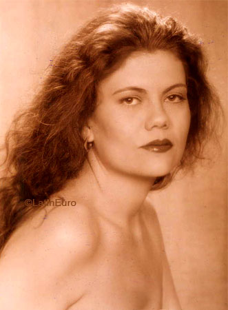 Date this gorgeous Brazil girl Miriam from PAINS B6959