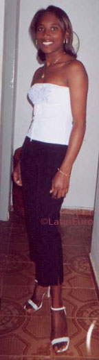 Date this young Brazil girl Aricelia from BRASILIA B7091