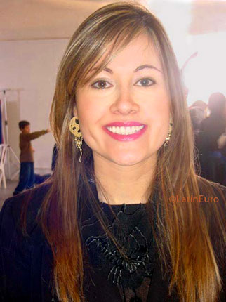 Date this cute Brazil girl Angye from  B7212