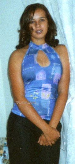 Date this stunning Brazil girl Clesiane from BOM JESUS B7235