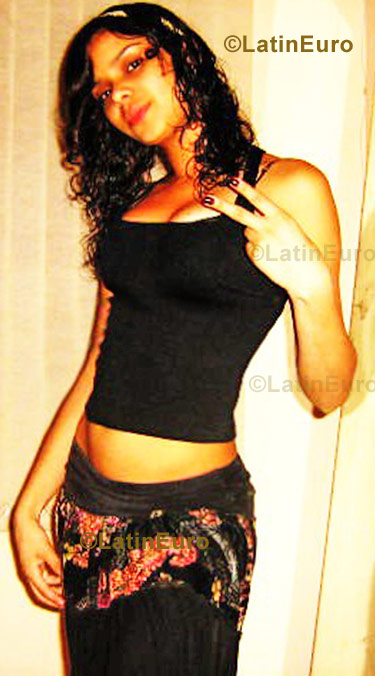 Date this passionate Brazil girl Aylla from Sao Paulo B742