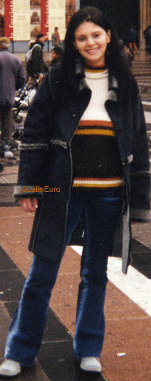 Date this pretty Brazil girl Vanessa from SAO PAULO B7477