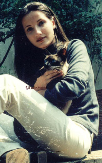 Date this sensual Brazil girl Geruza from JARDIM B7506