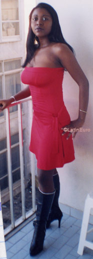 Date this hard body Brazil girl Grazielly from MACAE B7530