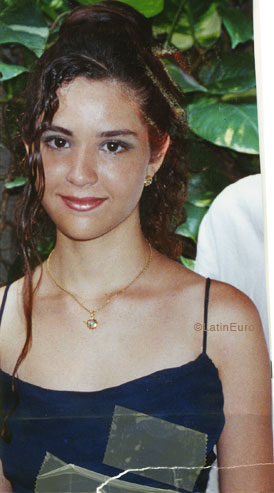 Date this stunning Brazil girl Fabiana from RECIFE B7532