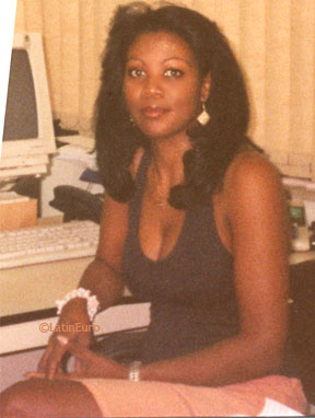 Date this stunning Brazil girl Marcia from RIO DE JANEIRO B7570