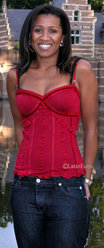 Date this sensual Brazil girl Edila from SAO PAULO B7582