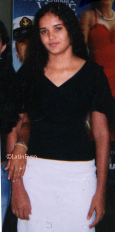 Date this sultry Brazil girl Andreia from MARITUBA B7645