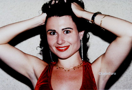 Date this happy Brazil girl Adriana from JALES B7652