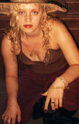 Date this charming Brazil girl Evania from VALADARES B7820