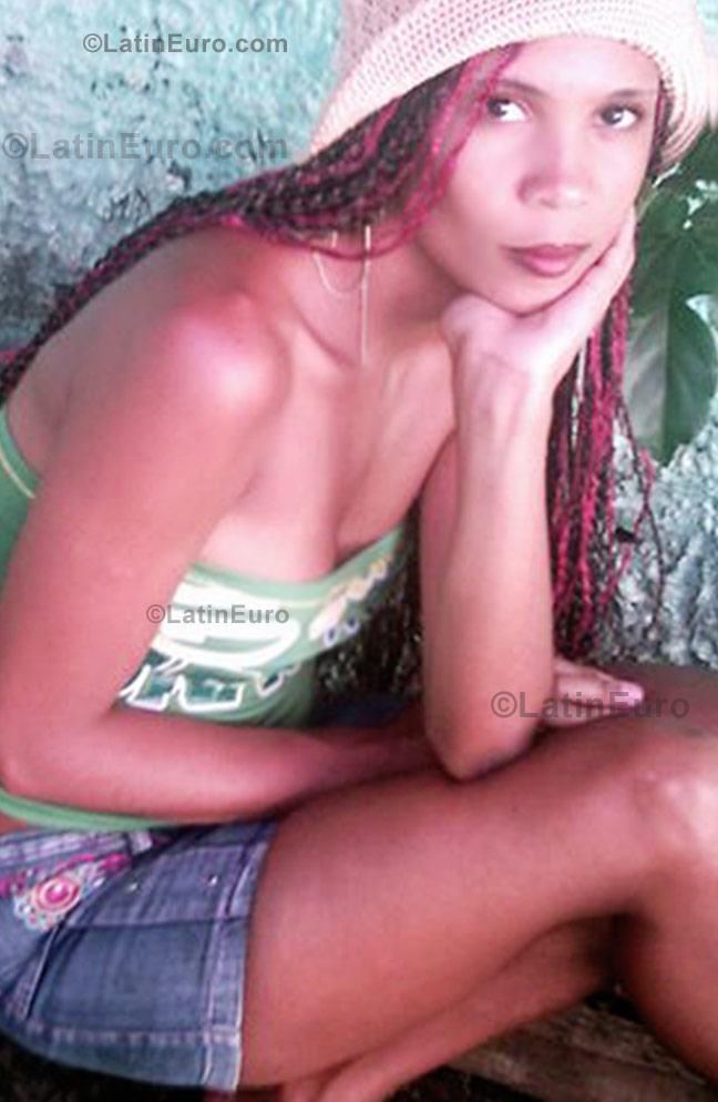 Date this sensual Brazil girl Iszailani from Camacari B787