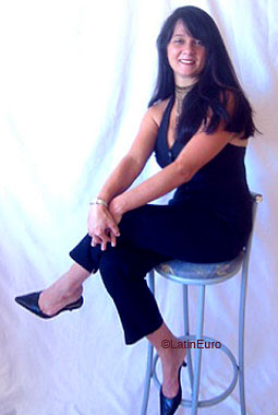 Date this stunning Brazil girl Flavia from RECIFE B7873