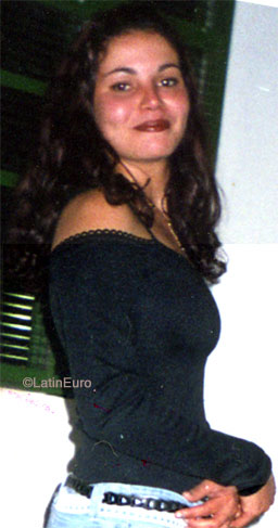 Date this sultry Brazil girl Ceila from BAURU B8044