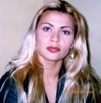 Date this fun Brazil girl Debora from JAGUAPITA B8077