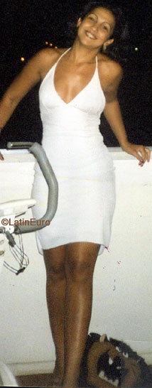 Date this pretty Brazil girl Flavia from CAXAMBU B8140